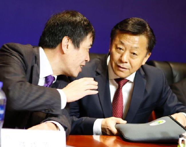 伊人久久久久久久久香港